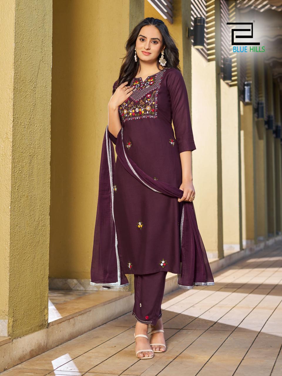 Linen-Silk Double layered Kurti with beautiful embroidery motives. |  Elegant blouse designs, Designer dresses, Beauty dress